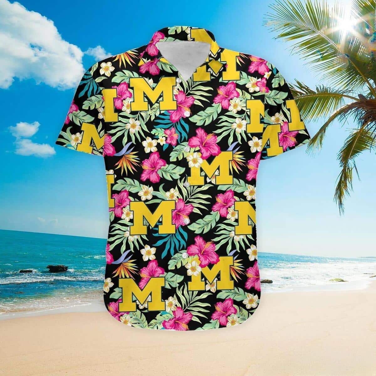 Michigan Wolverines Hawaiian Shirt Hibiscus Pattern Beach Vacation Gift Michigan Wolverines Hawaiian Shirt Hibiscus Pattern Beach Vacation Gift