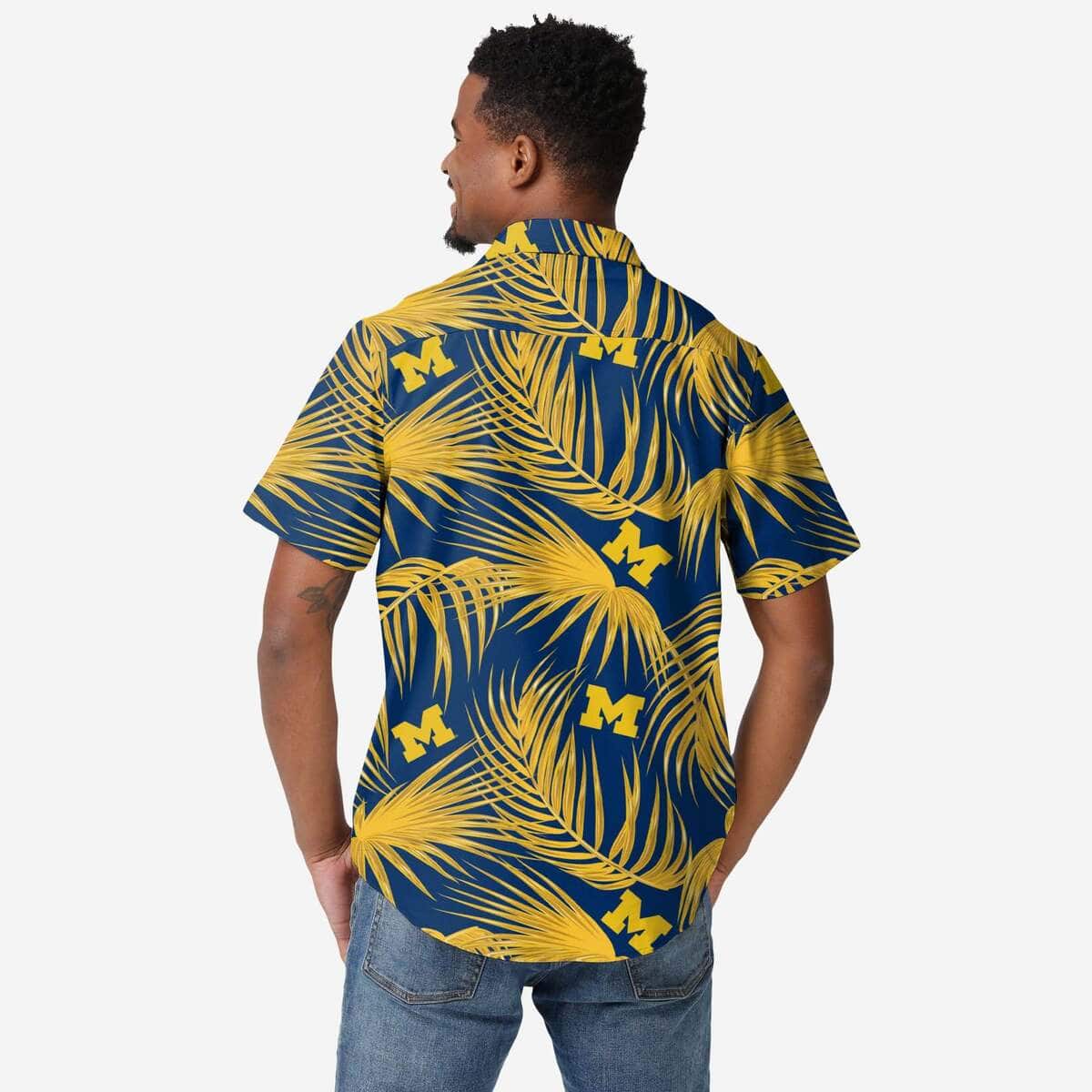 Michigan Wolverines Hawaiian Shirt Father's Day Gift For Beach Lovers Michigan Wolverines Hawaiian Shirt Father's Day Gift For Beach Lovers