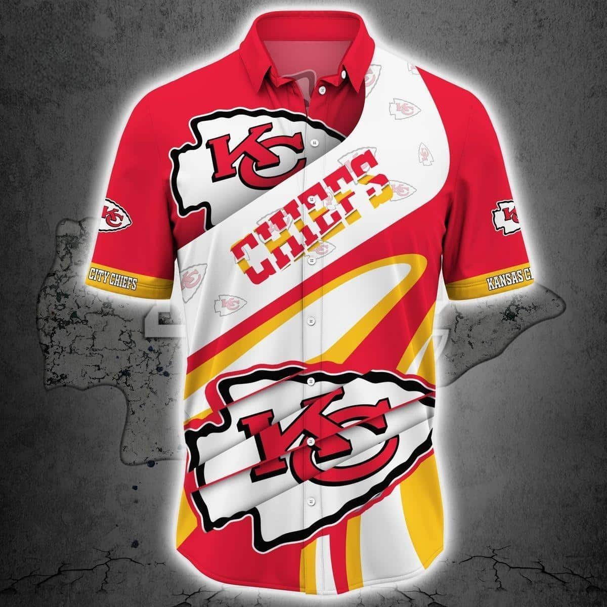 NFL Kansas City Chiefs Hawaiian Shirt Gift For Football Fans NFL Kansas City Chiefs Hawaiian Shirt Gift For Football Fans