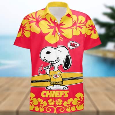 Snoopy Loves NFL Kansas City Chiefs Hawaiian Shirt