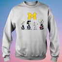 Cool Peanuts Characters Snoopy Waking Michigan Wolverines T-Shirt Cool Peanuts Characters Snoopy Waking Michigan Wolverines T-Shirt