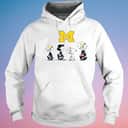 Cool Peanuts Characters Snoopy Waking Michigan Wolverines T-Shirt Cool Peanuts Characters Snoopy Waking Michigan Wolverines T-Shirt