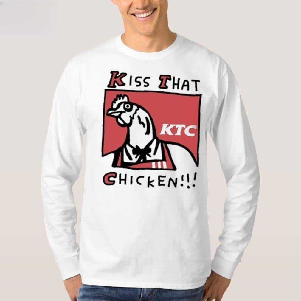 Zoebread Kiss That Chicken T-Shirt Zoebread Kiss That Chicken T-Shirt