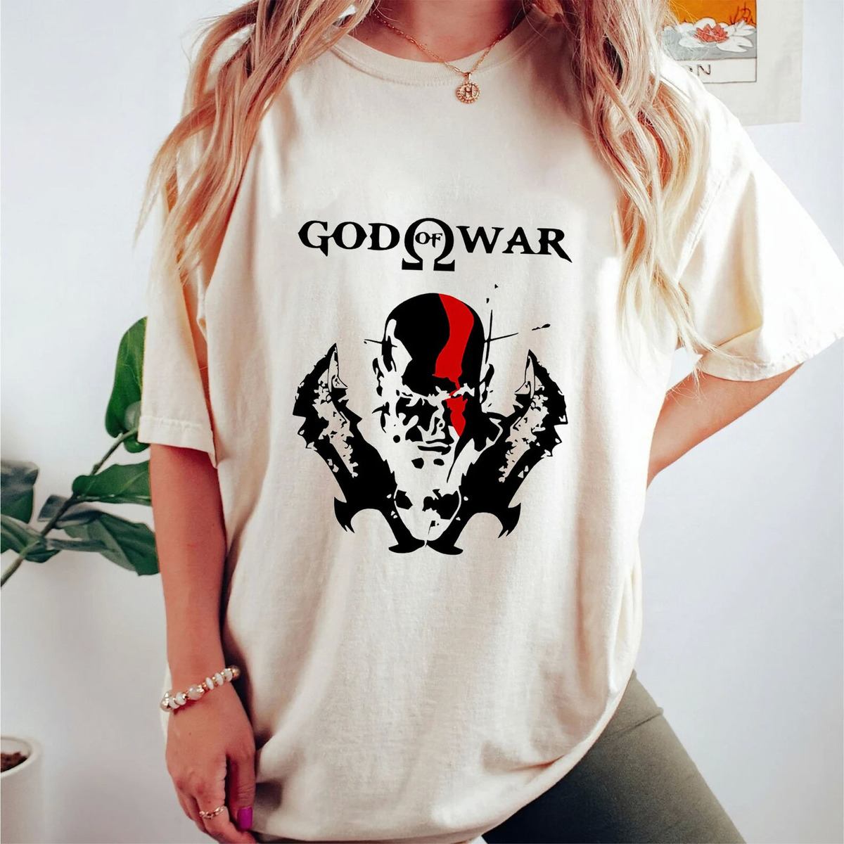 God Of War Ragnarök Kratos With Blades Of Chaos T-Shirt God Of War Ragnarök Kratos With Blades Of Chaos T-Shirt