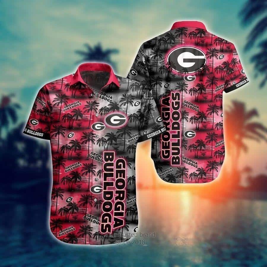 Vintage Georgia Bulldogs UGA Hawaiian Shirt Gift For Beach Lovers Vintage Georgia Bulldogs UGA Hawaiian Shirt Gift For Beach Lovers